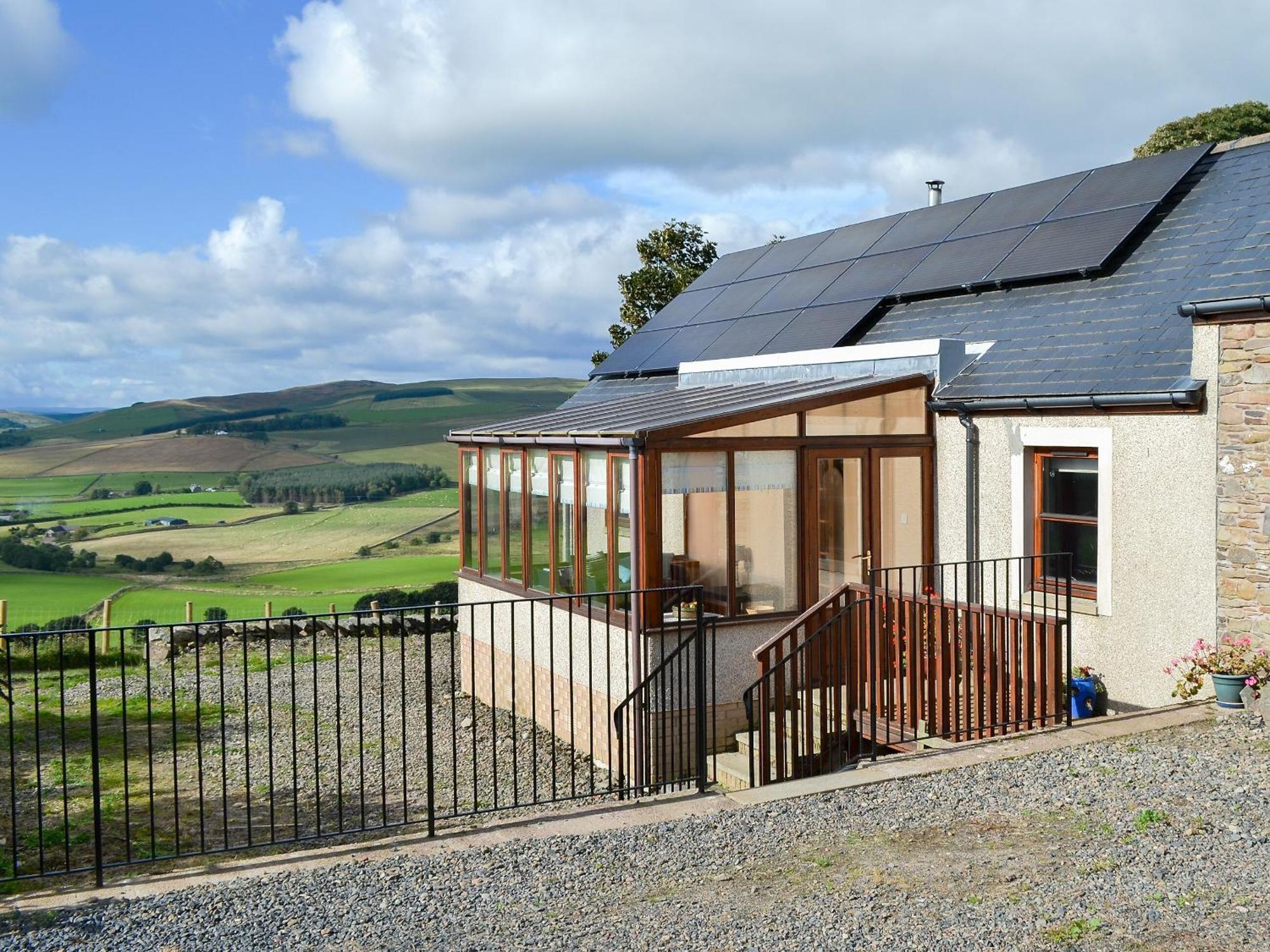 The Hen Hoose Villa Blainslie Exterior photo